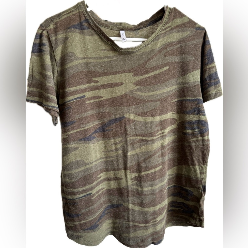 Z Supply- The Ultimate Camo T-Shirt